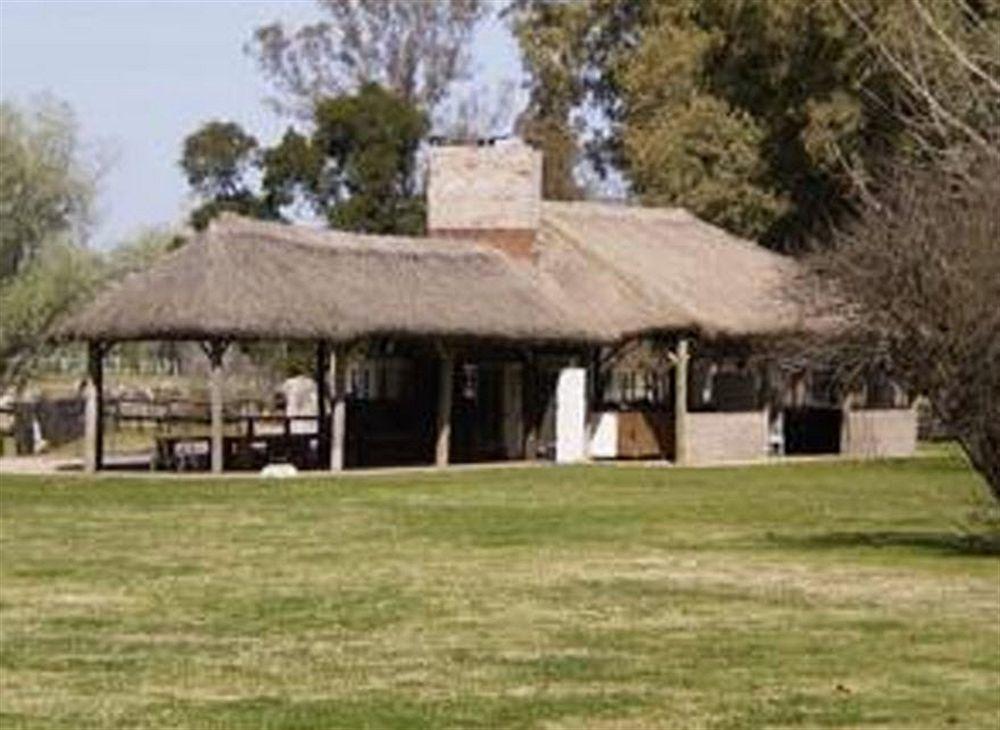 אזייזה Hotel De Campo La Morena מראה חיצוני תמונה